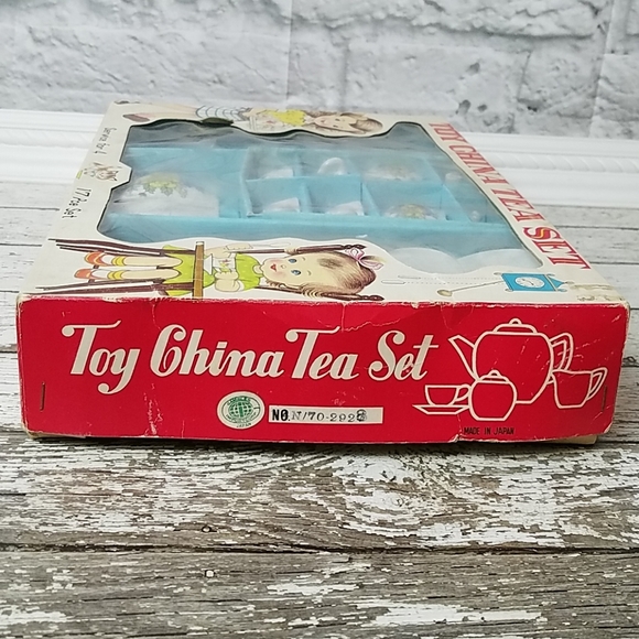 Vintage Toy China Tea Set Floral pattern NIB - Picture 6 of 8
